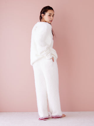 Cozy feather pullover sweater and pants set in white for ultimate comfort and style, perfect for festive lounging.