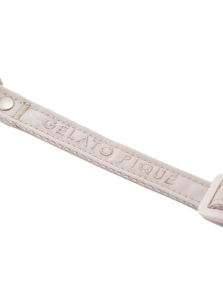 Explore our durable dog collar made of cordura material. Versatile style, resistant to friction and water. Perfect for coordination or as a gift. pale pink logo.