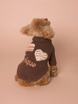 Dog wearing Baby Moco Sweets Jacquard High Neck Pet Clothes with cute sweets design, showcasing warmth and comfort.