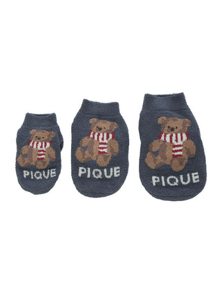 Three sizes of Nordic pet socks with bear design and 'PIQUE' text, ideal for cats and dogs during cold weather.