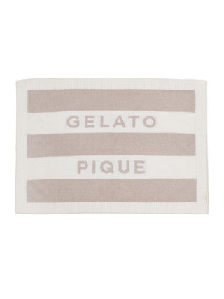 CAT&DOG Smoothie 2 Border Pet Blanket with Gelato Pique logo, soft dual-tone design for pets' comfort.