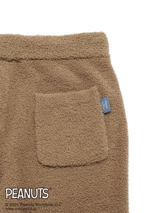 Peanuts men's Olaf Jacquard Lounge Pants in brown Babymoco fabric with front pocket detail.