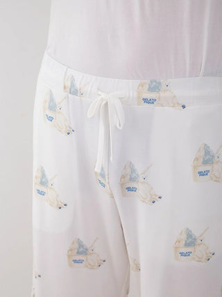 Polar bear motif men's lounge shorts by Gelato Pique, featuring playful ice cream design and soft fabric for comfort.