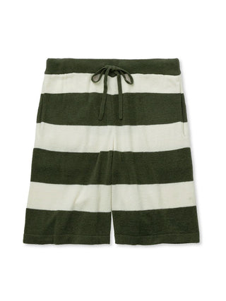 Green and white 2-striped loungewear shorts made from Smoothie Light fabric for men, offering luxurious comfort and stylish design.