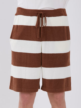 Men's Smoothie Light 2-Striped Loungewear Shorts in brown and white, offering ultimate comfort and modern style.