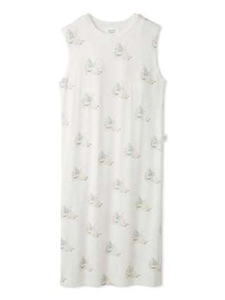 COOL Polar Bear Motif Sleeveless Maxi Dress in pale pink with whimsical polar bear prints, perfect for summer elegance and comfort.