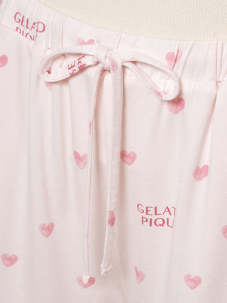 Gelato Pique lounge shorts with pink heart motif, featuring a comfortable drawstring waist for effortless comfort and casual style.