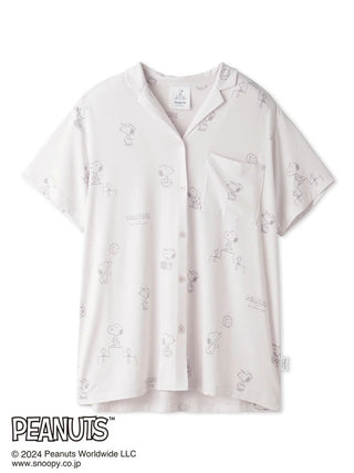 White PEANUTS pajama shirt with printed Snoopy sketches, short sleeves, and pocket detail, perfect for cozy nighttime wear.