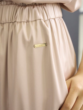 Cool-touch Satin Line Pants