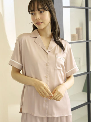 Cool-touch Satin Line Shirt
