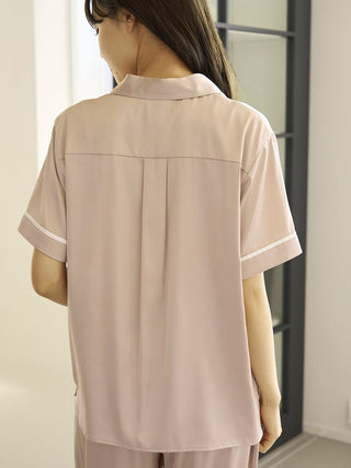 Cool-touch Satin Line Shirt