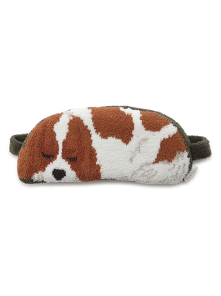 Sleeping Dog eye mask with plush velvety texture in brown and white colors for enhanced sleep comfort by Gelato Pique.