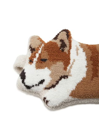SLEEPING DOG eye mask featuring a playful dog motif, crafted with plush materials for enhanced sleep comfort.