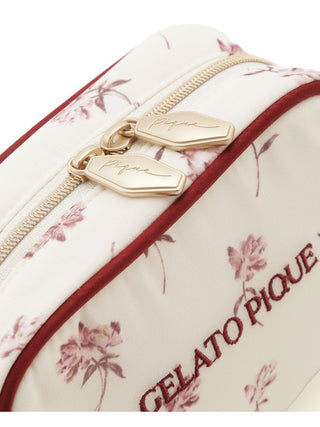 Elegant rose patterned square pouch by GELATO PIQUE, featuring vintage floral design on off-white fabric, with embossed zippers.