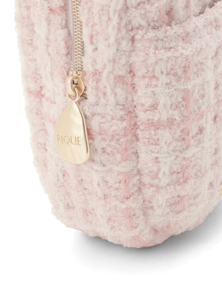 Close-up of Checkered Square Pouch in pastel hues featuring a stylish zipper with Pique logo tag.