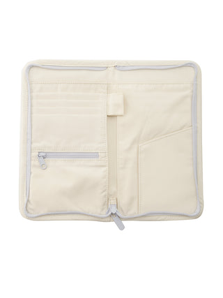 Elegant cream passport case with card slots and zipper pouch by Gelato Pique.