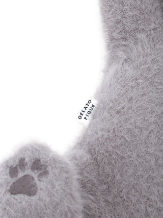 Close-up of the CAT Plush Tissue Holder's soft gray fabric and paw design, featuring the Gelato Pique label.