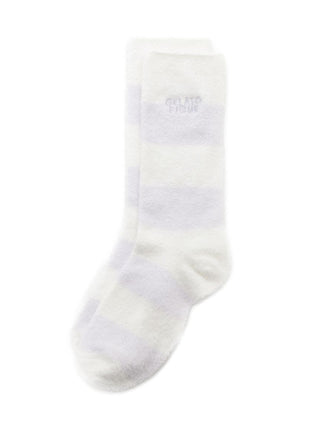Smoothie 2-Border Fuzzy Socks by Gelato Pique USA, ultra-soft and cozy, with two-tone border design for warmth and comfort.