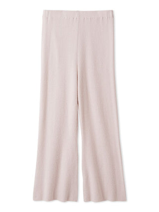Classy Moco Lounge Pants in soft beige, featuring ultra-soft fabric and high-waisted fit for elegant and comfortable loungewear.