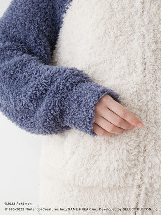 Close-up of fuzzy blue and white GELATO Snorlax hoodie from Pokémon Sleep collection.