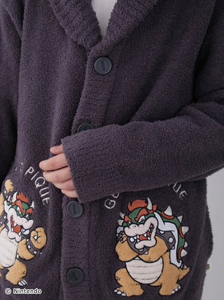 Super Mario unisex Baby Moco jacquard shawl cardigan with Bowser design, soft and fluffy fabric, ideal for gentle warmth.