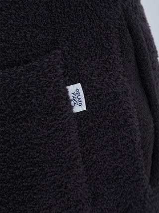 Close-up of Gelato Pique label on Baby Moco Men's Lounge Pants