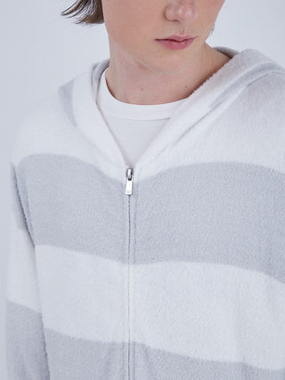 Close-up of a men's Smoothie 2 striped zip-up hoodie with white and gray stripes, highlighting the soft fabric and design details.