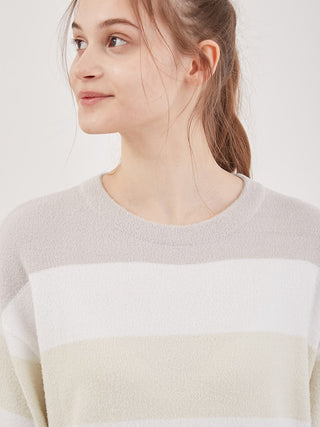Woman wearing Smoothie Family Border Short-Sleeved Pullover with pastel stripes by Gelato Pique.