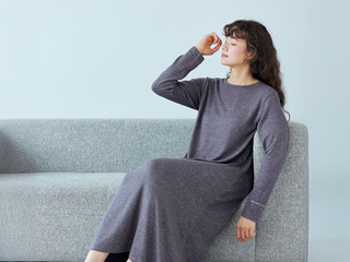 5 Effortless Lounge-Dress Outfits Perfect for Travel Days