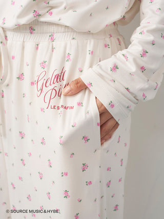 [LE SSERAFIM] Disty Floral Print Pants - view 15