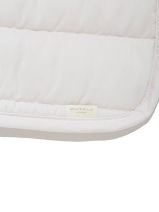 Close-up of the CAT&DOG Ice Cream Motif Cooling Mat by GELATO PIQUE USA, showcasing the quilted design and tag detail.