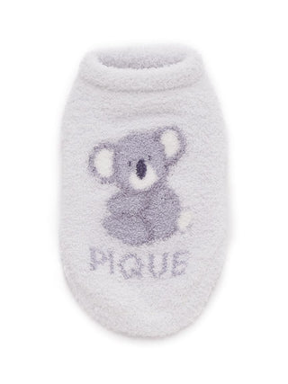 Fluffy white baby sock with grey koala design and "PIQUE" lettering. Ideal for keeping your little one's feet warm and cozy.