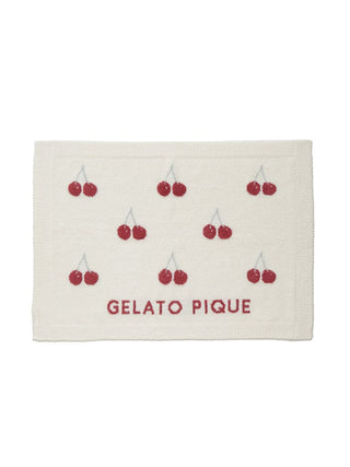 Pet blanket with cherry pattern design by Gelato Pique, featuring red cherries on a cream background. Ideal for cats and dogs.