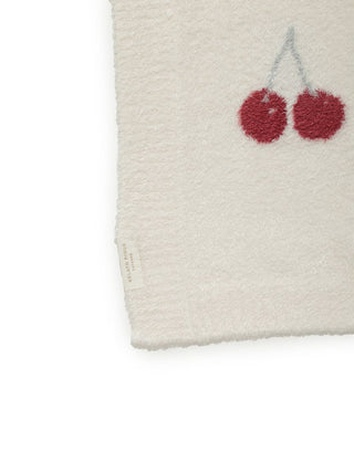 Soft pet blanket with cherry pattern, suitable for cats and dogs, featuring a cozy smoothie texture ideal for comfort.