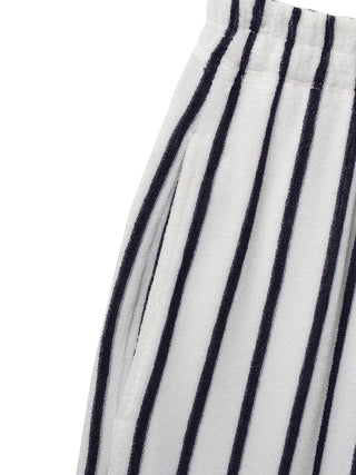 MEN's Cool-Touch Striped Pile Shorts