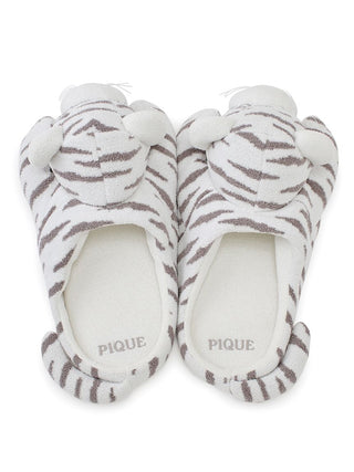 Men's white tiger slippers by Gelato Pique USA, featuring plush tiger design, ideal for premium loungewear and sleepwear comfort.