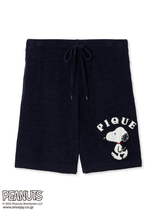 Get ready for summer with the new PEANUTS Lounge Shorts For Men. Soft and lightweight fabric keeps you looking sharp while keeping you cool and comfortable all day long.  Navy Variant