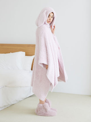 Rabbit Wearable Blanket in Pink, Cozy Blanket for Home Lounging | Loungewear Blanket at Gelato Pique USA