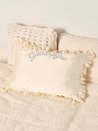 [Sleep] Satin Embroidery Pillow Case With Gift Package