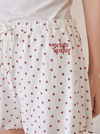 Tuck Stitch Heart Shorts