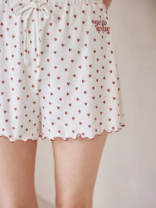 Tuck Stitch Heart Shorts