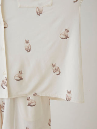 CAT Pattern Long Sleeves Pajama Sleep Shirt in OFF WHITE, Women's Loungewear Shirt Sleepwear Shirt, Lounge Set at Gelato Pique USA.