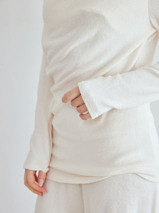 Close-up of Snow Long Sleeve Shirt Loungewear showcasing soft fabric and elegant design for cozy comfort.