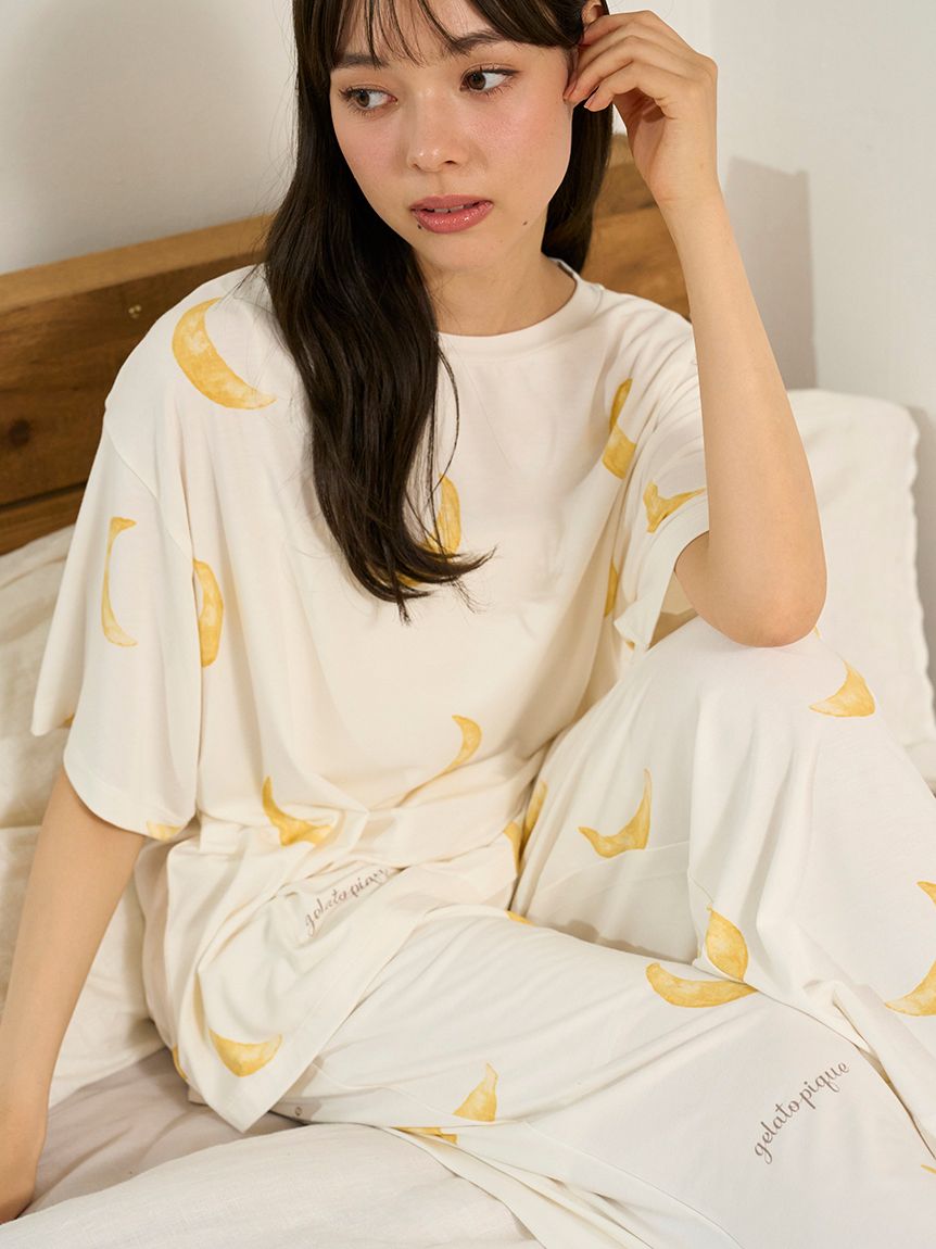 Autumn Cloud Motif T-shirt