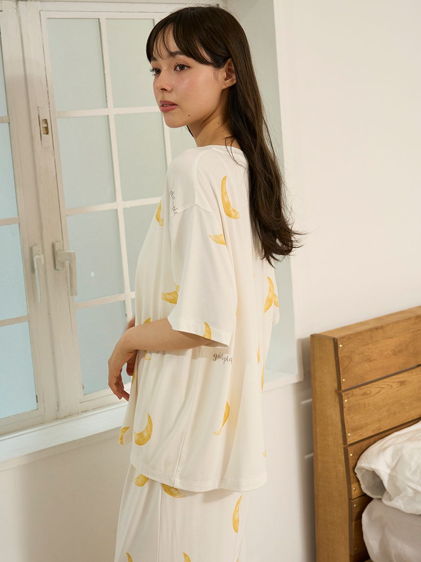 Autumn Cloud Motif T-shirt