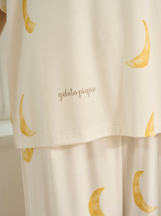 Autumn Cloud Motif T-shirt