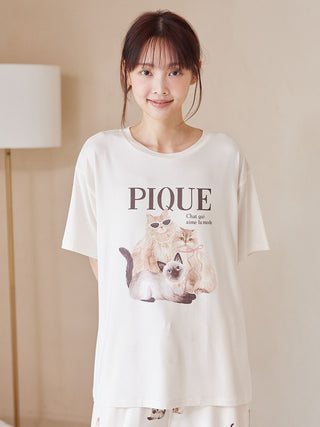 Cool-to-touch Fashionable Cats & Dogs Printed T-shirt