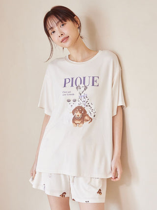 Cool-to-touch Fashionable Cats & Dogs Printed T-shirt