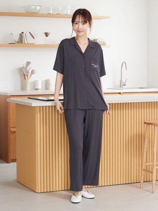 COOL Rayon Mellow Fluffy Logo Shirt