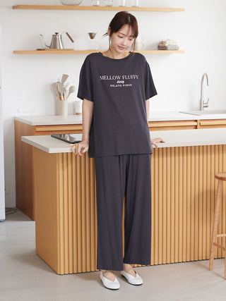 COOL Rayon Mellow Fluffy Logo T-shirt